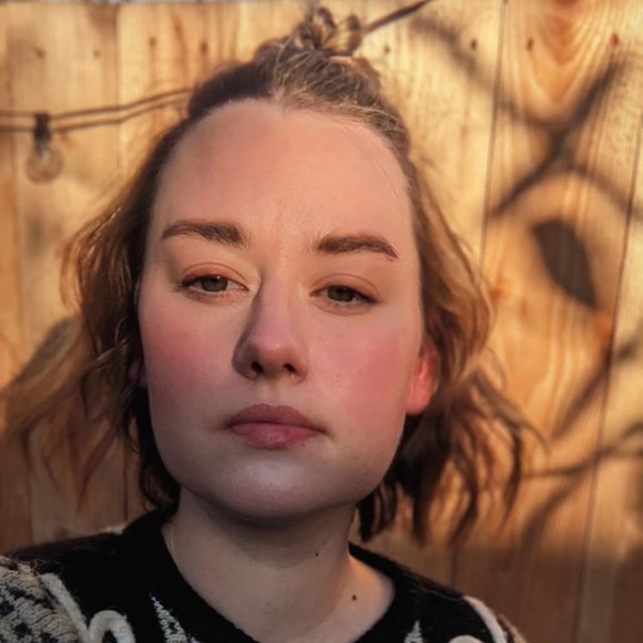 Meet your Posher, Kat - Picture 1 of 1